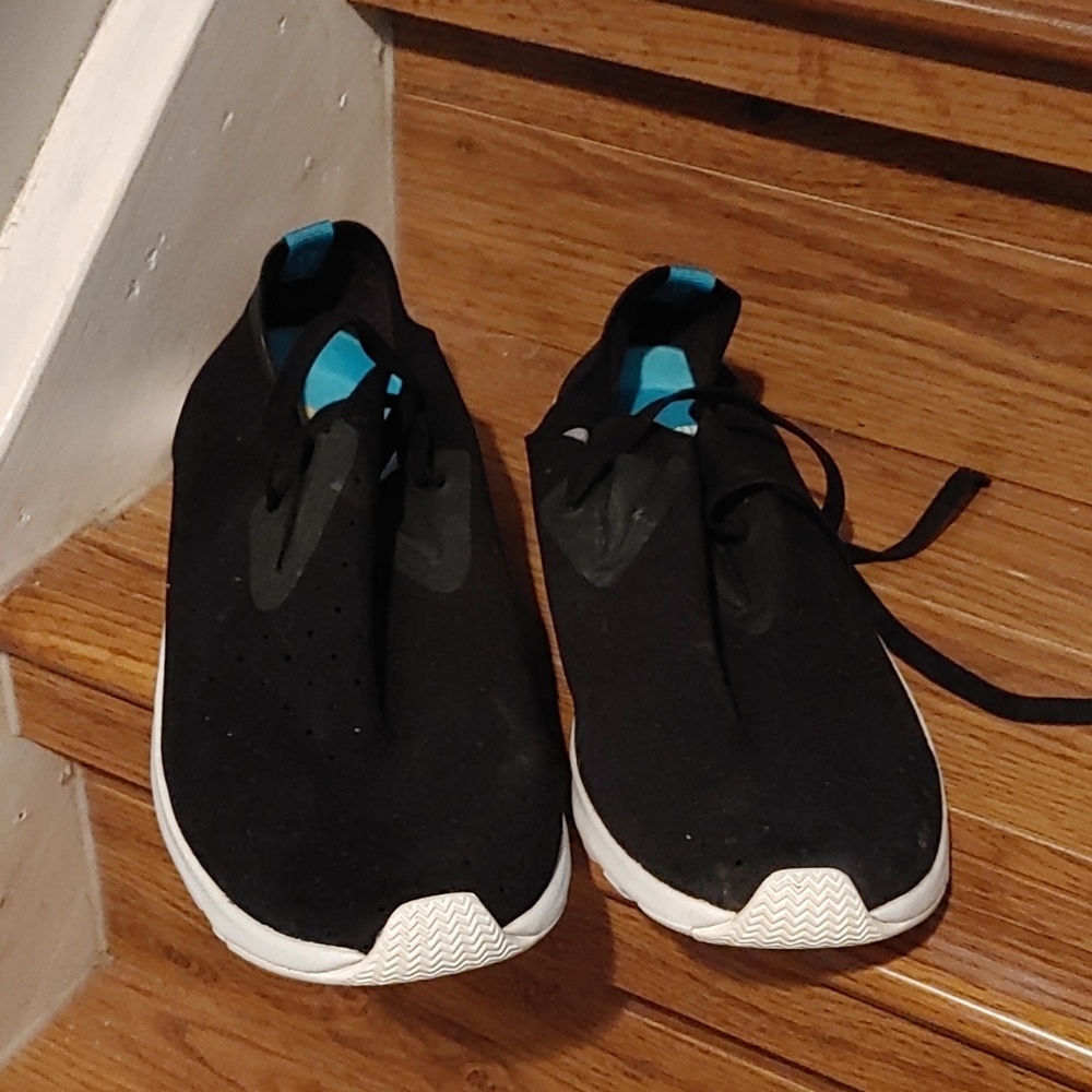 Shoe
